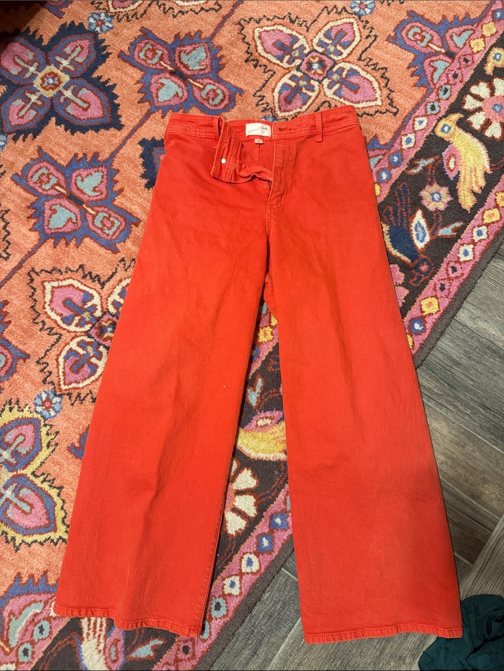 Universal thread . Wide-Leg Red Pants